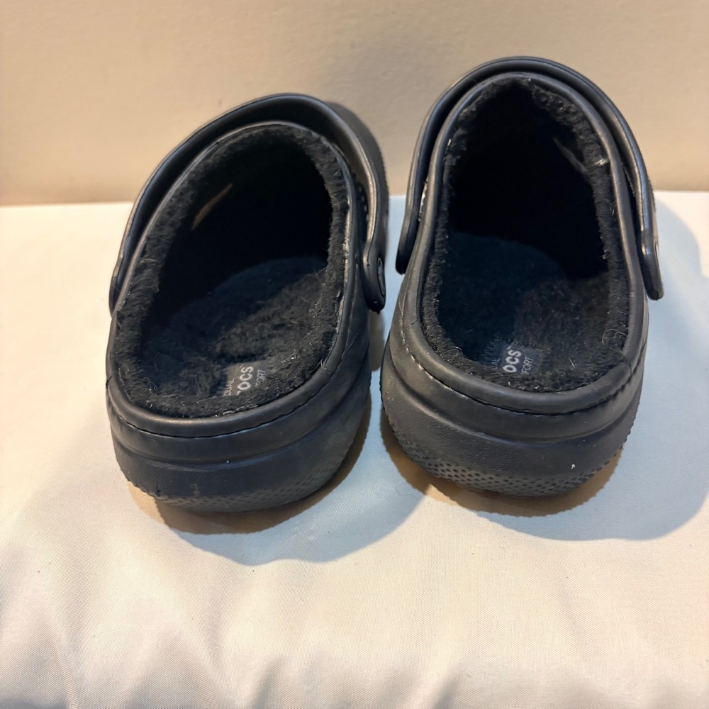 Crocs Classic Fuzz Lined Clog Black Unisex Mens 6 Womens 8 Dual Comfort Shoes‎ - Picture 4 of 8